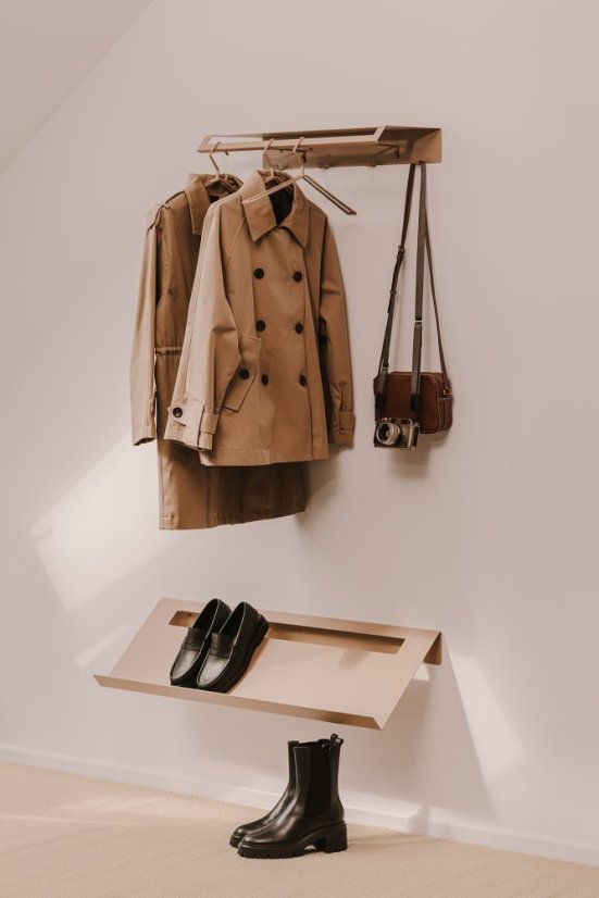 Kovový vešiak s policou Lyon