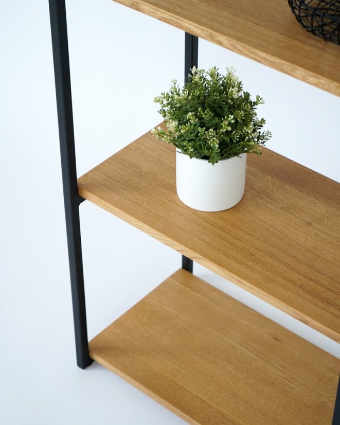 Regál Tower s masívnymi dubovými doskami