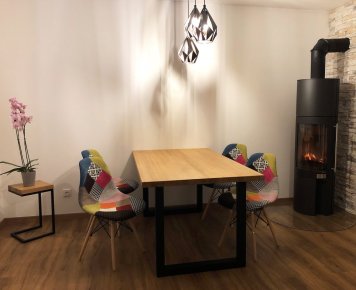 Jídelní stůl Verano 1600x900 a odkládací stolek Dimo