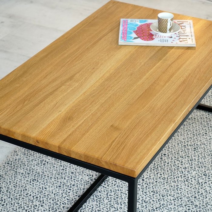 Konferenční stolek Melo s masivní dubovou deskou