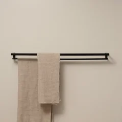 Kovový držiak na uteráky Tallinn dvojitý čierny