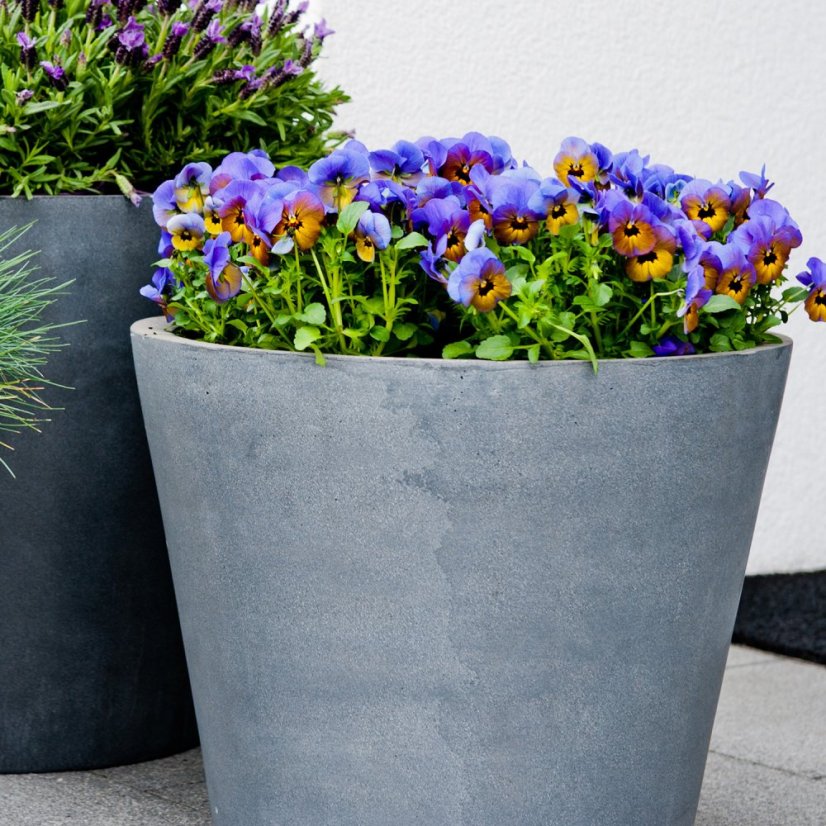Květináč Bucket šedý - Velikost květináče: M, ⌀ 58 cm x v 50 cm, 9,5 kg, 95l