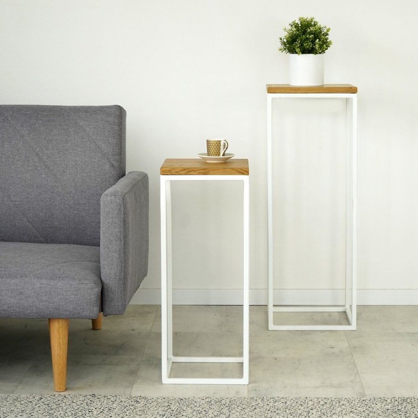 Sada odkladacích stolíkov Vasile s dubovým masívom a bielou konštrukciou