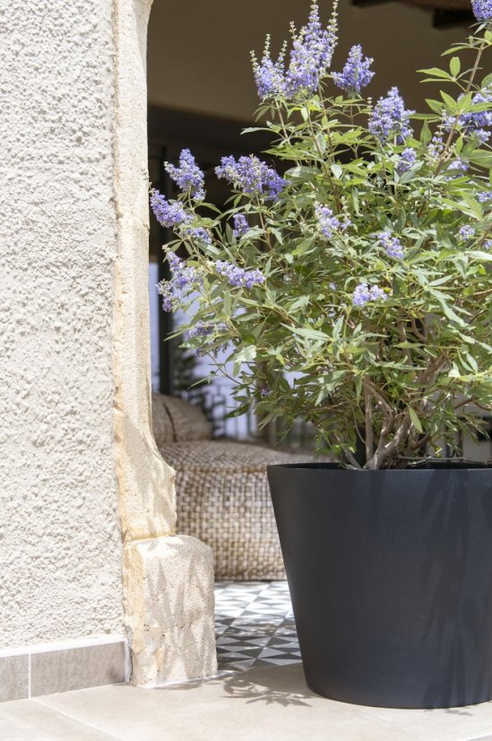 Květináč Bucket černý - Velikost květináče: S, ⌀ 50 cm x v 40 cm, 6,5 kg, 57l