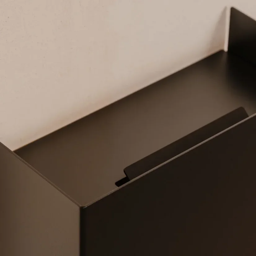 Nástenný kovový odpadkový kôš Riga čierny