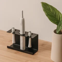Kovový držiak na elektrické zubné kefky Sevilla