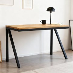 Pracovní stůl Borge s masivní dubovou deskou