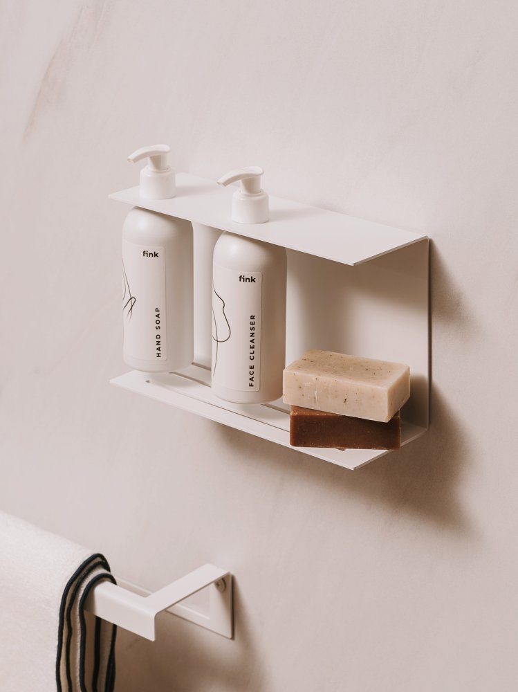 Kovový nástěnný držák s lahví a pumpičkou do koupelny Palermo bílý