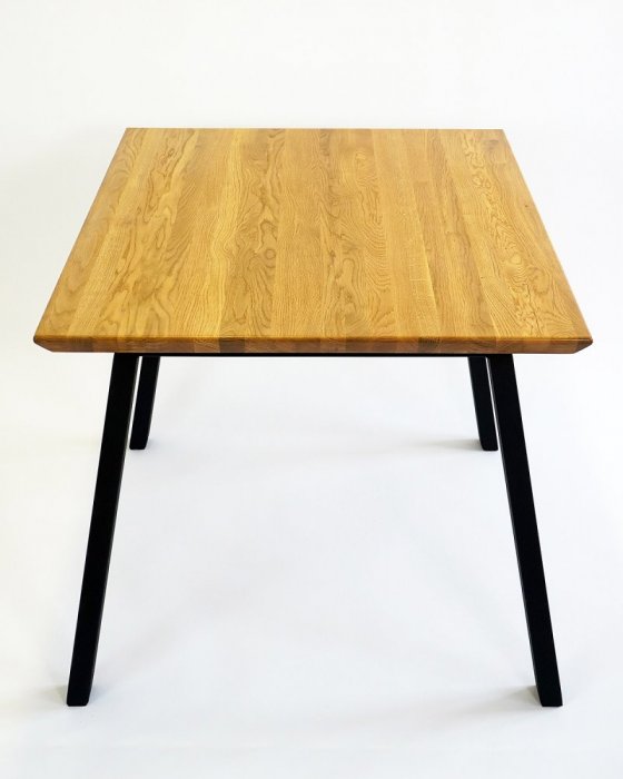 Jídelní stůl s masivní dubovou deskou Modena