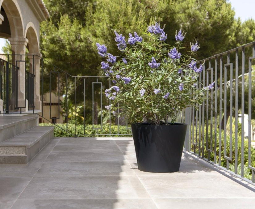 Květináč Bucket černý