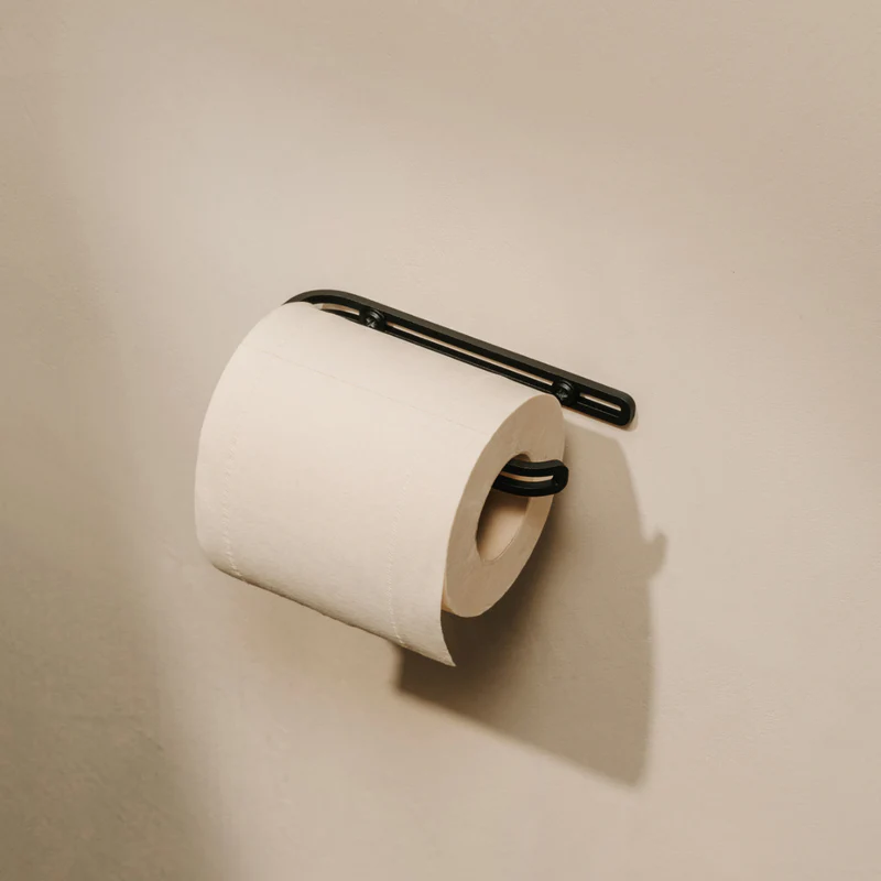 Kovový nástenný držiak na toaletný papier Sofia