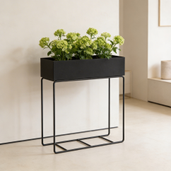 Kovový kvetináč Rosme