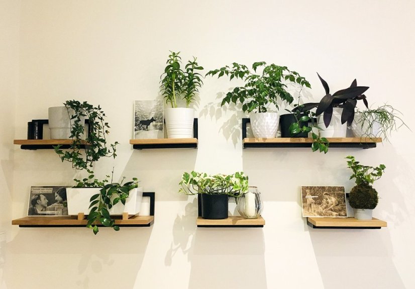 Kovová konstrukce nástěnné police Estan 600 mm