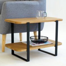 Odkládací stolek Bote s dubovým masivem