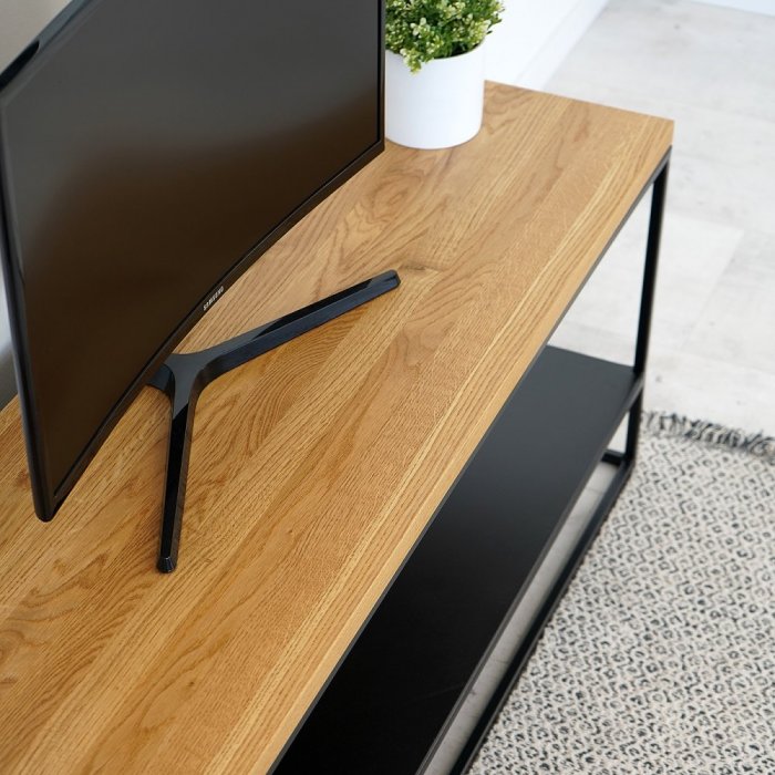TV stolek West s masivní dubovou deskou