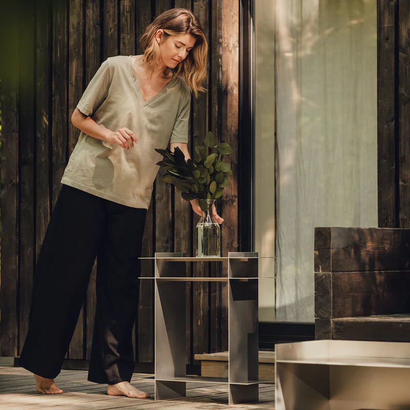 Odkladací stolík RAWW, prírodný hliník