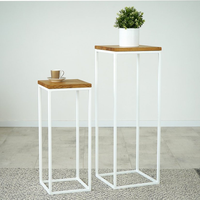 Kovová konstrukce odkládacího stolku - Rozměry konstrukce: 250 x 250 x 600 mm
