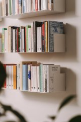 Nástenná kovová polica Firenze biela