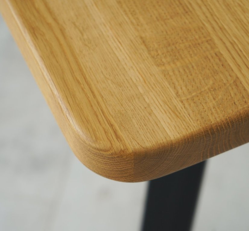 Jídelní stůl s masivní dubovou deskou Convex - Rozměry stolové desky: 2000 x 900 mm