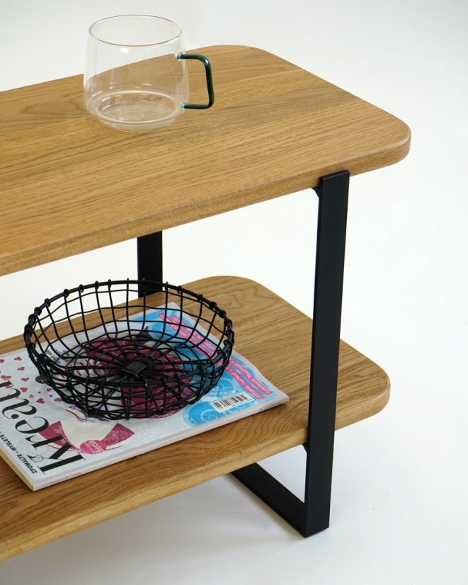 Odkladací stolík Bote s dubovým masívom