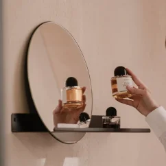 Kúpeľňové zrkadlo s kovovou policou London čierne