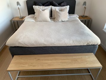 Lavice a noční stolky dle návrhu klienta