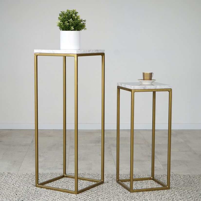 Kovová konstrukce odkládacího stolku