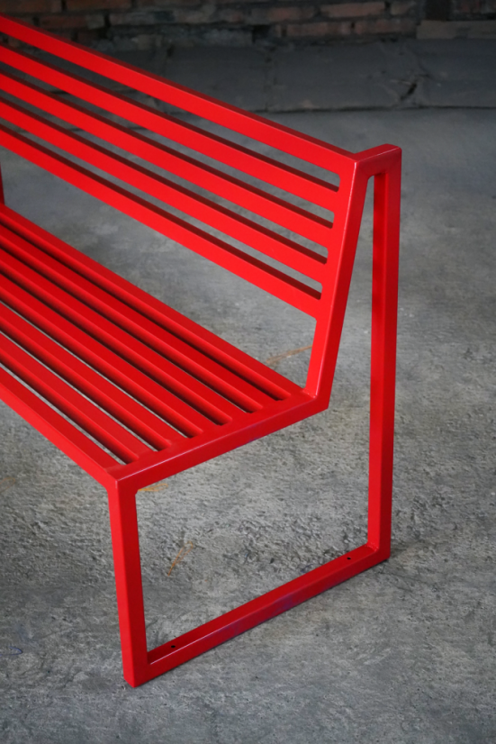 Zahradná lavica Titus Red