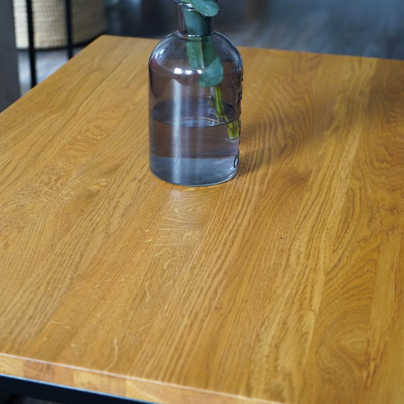 Konferenční stolek Pedro s masivní dubovou deskou