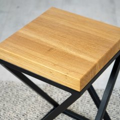 Odkladací stolík Venti s dubovou doskou